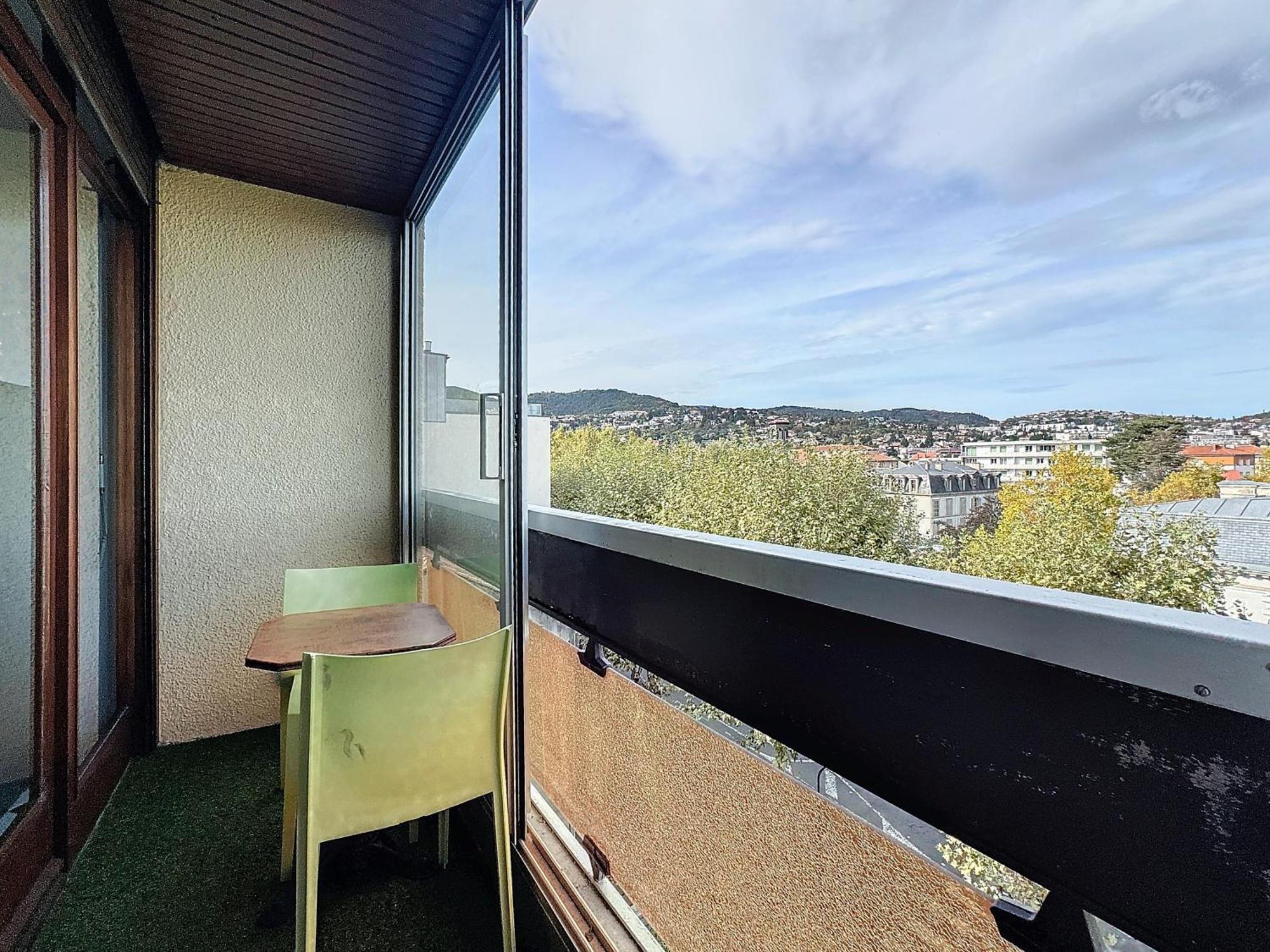 La Lassolas - Charmant T2 Avec Balcon Et Garage Chamalières Eksteriør billede